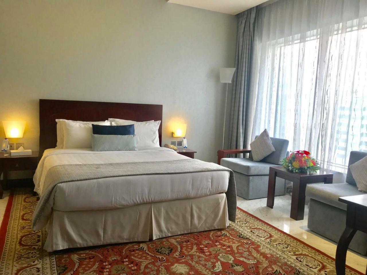 Samaya Hotel Deira Dubai Exterior foto